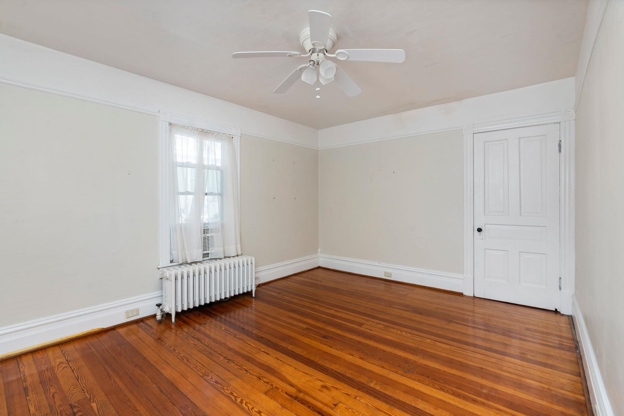 476 WALNUT AVE, WAYNESBORO, Virginia 22980, 4 Bedrooms Bedrooms, ,2 BathroomsBathrooms,Residential,476 WALNUT AVE,676419 MLS # 676419