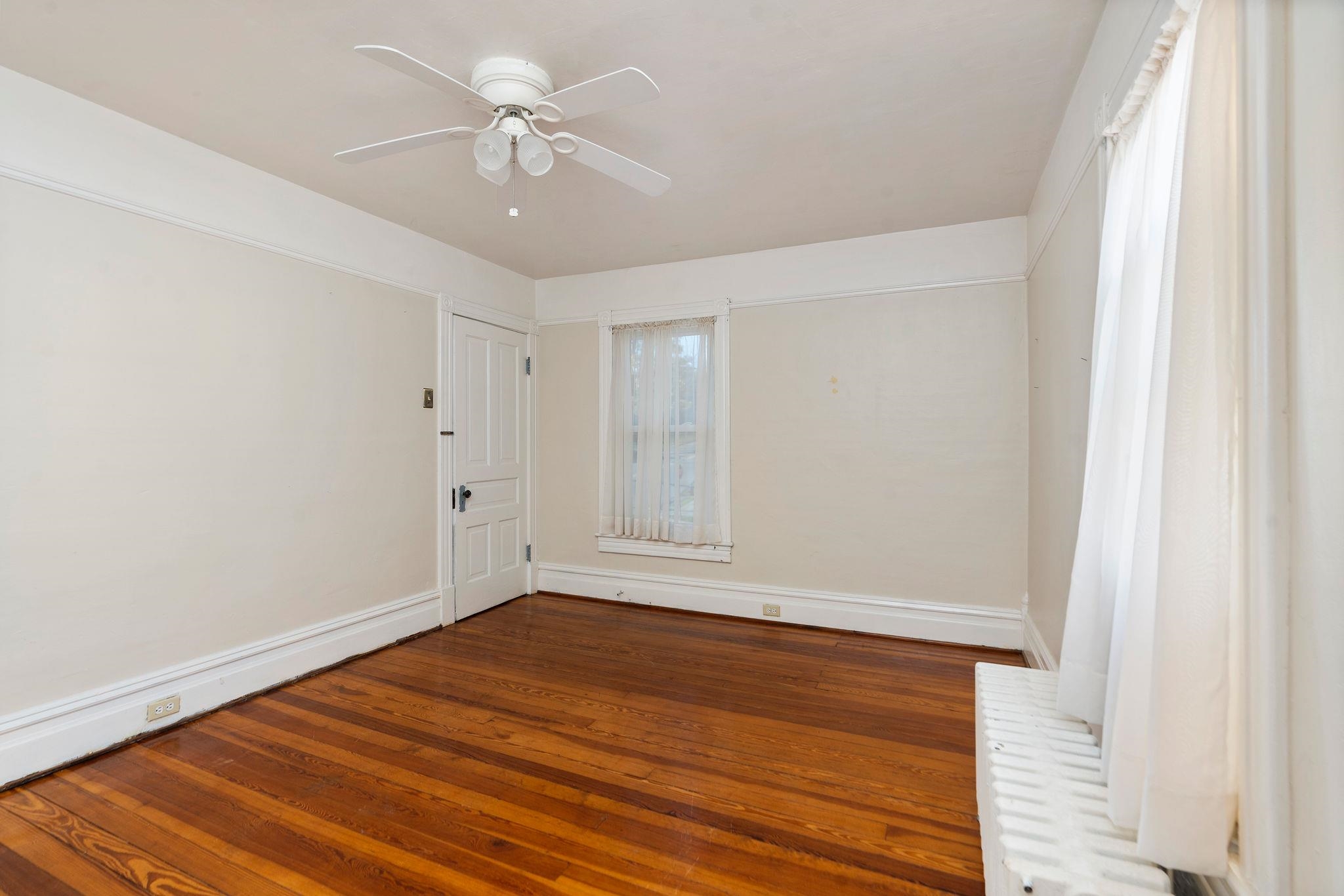 476 WALNUT AVE, WAYNESBORO, Virginia 22980, 4 Bedrooms Bedrooms, ,2 BathroomsBathrooms,Residential,476 WALNUT AVE,676419 MLS # 676419