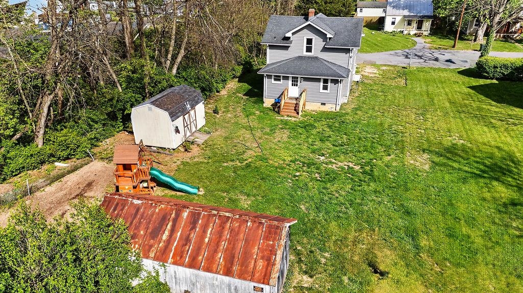 181 GUN ST, WAYNESBORO, Virginia 22980, 3 Bedrooms Bedrooms, ,1 BathroomBathrooms,Residential,181 GUN ST,676421 MLS # 676421