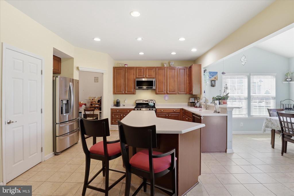 3969 LAKE ASHBY CT, WARRENTON, Virginia 20187, 4 Bedrooms Bedrooms, ,3 BathroomsBathrooms,Residential,3969 LAKE ASHBY CT,VAFQ2021184 MLS # VAFQ2021184