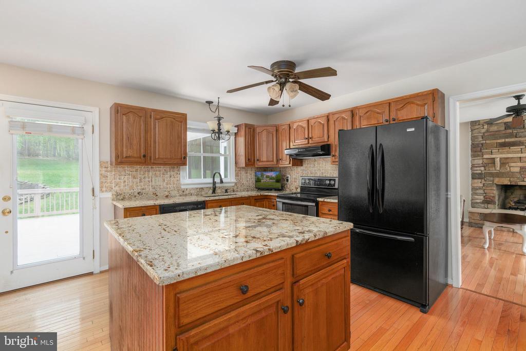 12446 BEAVER LODGE RD, STAFFORD, Virginia 22556, 4 Bedrooms Bedrooms, ,3 BathroomsBathrooms,Residential,12446 BEAVER LODGE RD,VAFQ2021556 MLS # VAFQ2021556