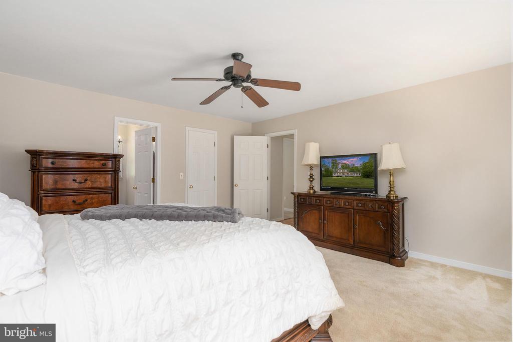 12446 BEAVER LODGE RD, STAFFORD, Virginia 22556, 4 Bedrooms Bedrooms, ,3 BathroomsBathrooms,Residential,12446 BEAVER LODGE RD,VAFQ2021556 MLS # VAFQ2021556
