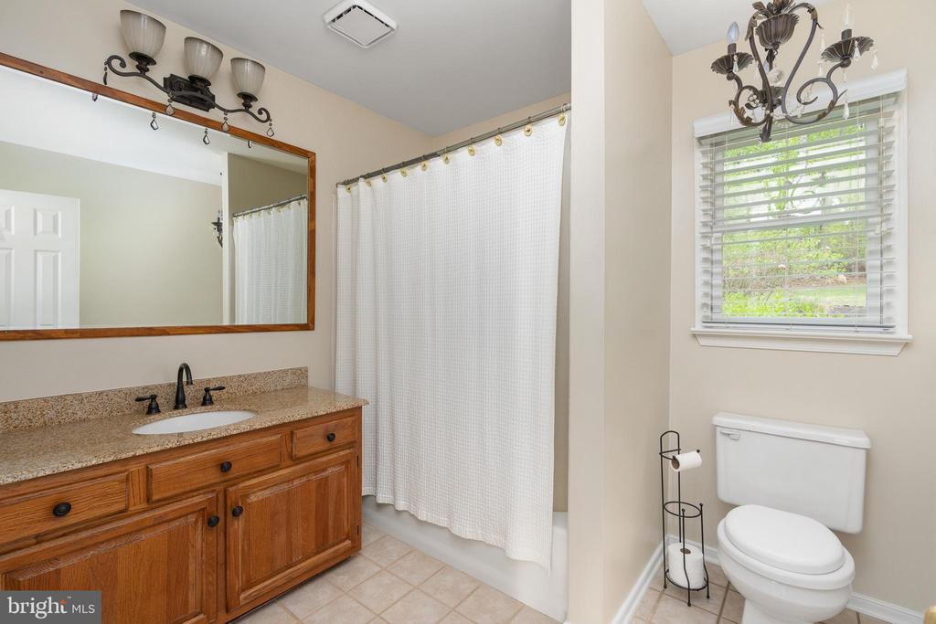 12446 BEAVER LODGE RD, STAFFORD, Virginia 22556, 4 Bedrooms Bedrooms, ,3 BathroomsBathrooms,Residential,12446 BEAVER LODGE RD,VAFQ2021556 MLS # VAFQ2021556