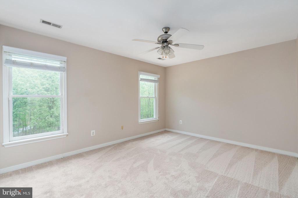 12446 BEAVER LODGE RD, STAFFORD, Virginia 22556, 4 Bedrooms Bedrooms, ,3 BathroomsBathrooms,Residential,12446 BEAVER LODGE RD,VAFQ2021556 MLS # VAFQ2021556