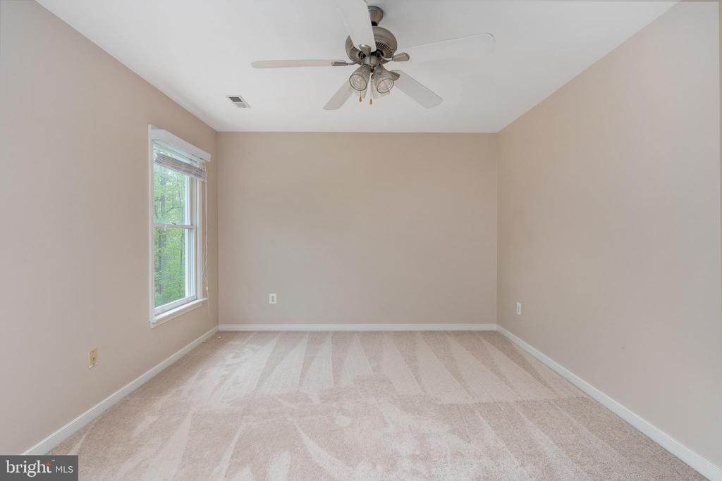 12446 BEAVER LODGE RD, STAFFORD, Virginia 22556, 4 Bedrooms Bedrooms, ,3 BathroomsBathrooms,Residential,12446 BEAVER LODGE RD,VAFQ2021556 MLS # VAFQ2021556