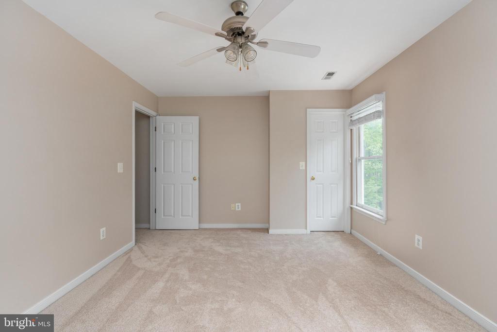12446 BEAVER LODGE RD, STAFFORD, Virginia 22556, 4 Bedrooms Bedrooms, ,3 BathroomsBathrooms,Residential,12446 BEAVER LODGE RD,VAFQ2021556 MLS # VAFQ2021556