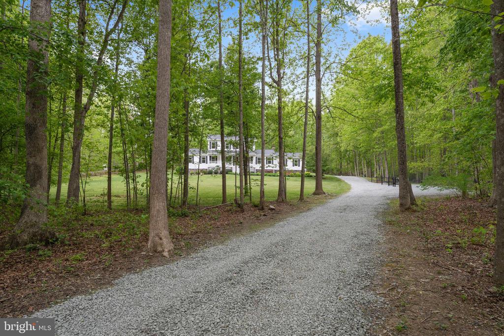 12446 BEAVER LODGE RD, STAFFORD, Virginia 22556, 4 Bedrooms Bedrooms, ,3 BathroomsBathrooms,Residential,12446 BEAVER LODGE RD,VAFQ2021556 MLS # VAFQ2021556