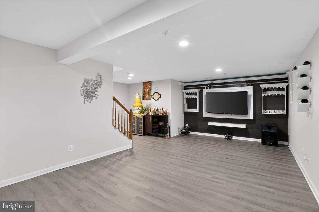 6715 HOLLY FARM LN, WARRENTON, Virginia 20187, 3 Bedrooms Bedrooms, ,3 BathroomsBathrooms,Residential,SUFFIELD MEADOWS CONDOMINIUM,6715 HOLLY FARM LN,VAFQ2021538 MLS # VAFQ2021538