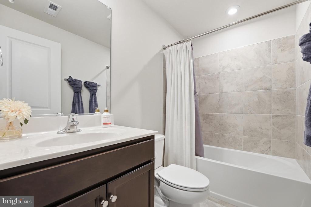 6520 WILD ORCHID CT, FREDERICKSBURG, Virginia 22407, 4 Bedrooms Bedrooms, ,3 BathroomsBathrooms,Residential,6520 WILD ORCHID CT,VASP2041024 MLS # VASP2041024