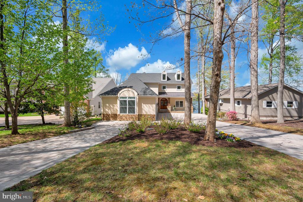 206 MADISON CIR, LOCUST GROVE, Virginia 22508, 6 Bedrooms Bedrooms, ,5 BathroomsBathrooms,Residential,206 MADISON CIR,VAOR2013758 MLS # VAOR2013758