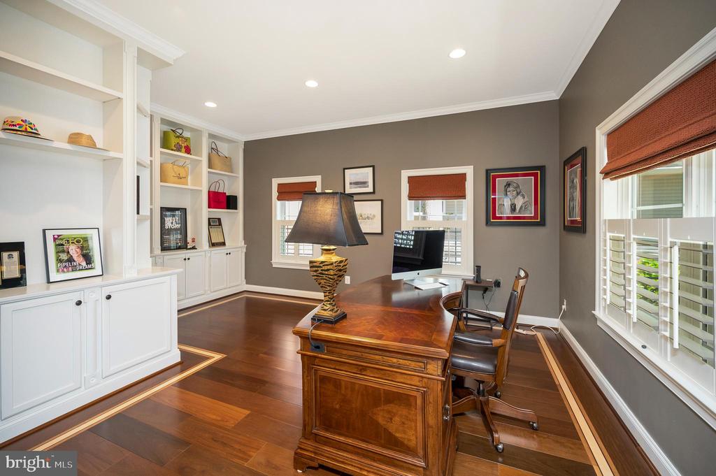206 MADISON CIR, LOCUST GROVE, Virginia 22508, 6 Bedrooms Bedrooms, ,5 BathroomsBathrooms,Residential,206 MADISON CIR,VAOR2013758 MLS # VAOR2013758