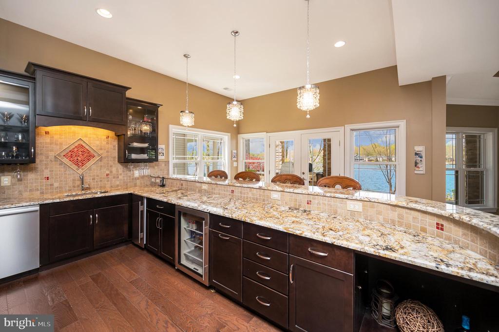 206 MADISON CIR, LOCUST GROVE, Virginia 22508, 6 Bedrooms Bedrooms, ,5 BathroomsBathrooms,Residential,206 MADISON CIR,VAOR2013758 MLS # VAOR2013758