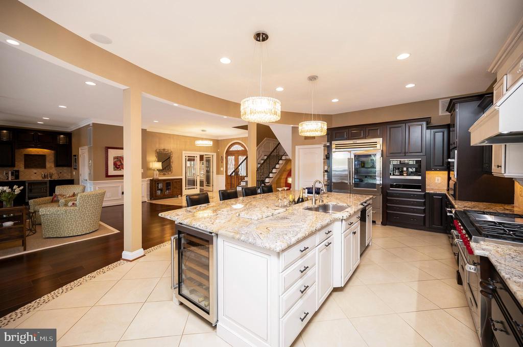206 MADISON CIR, LOCUST GROVE, Virginia 22508, 6 Bedrooms Bedrooms, ,5 BathroomsBathrooms,Residential,206 MADISON CIR,VAOR2013758 MLS # VAOR2013758