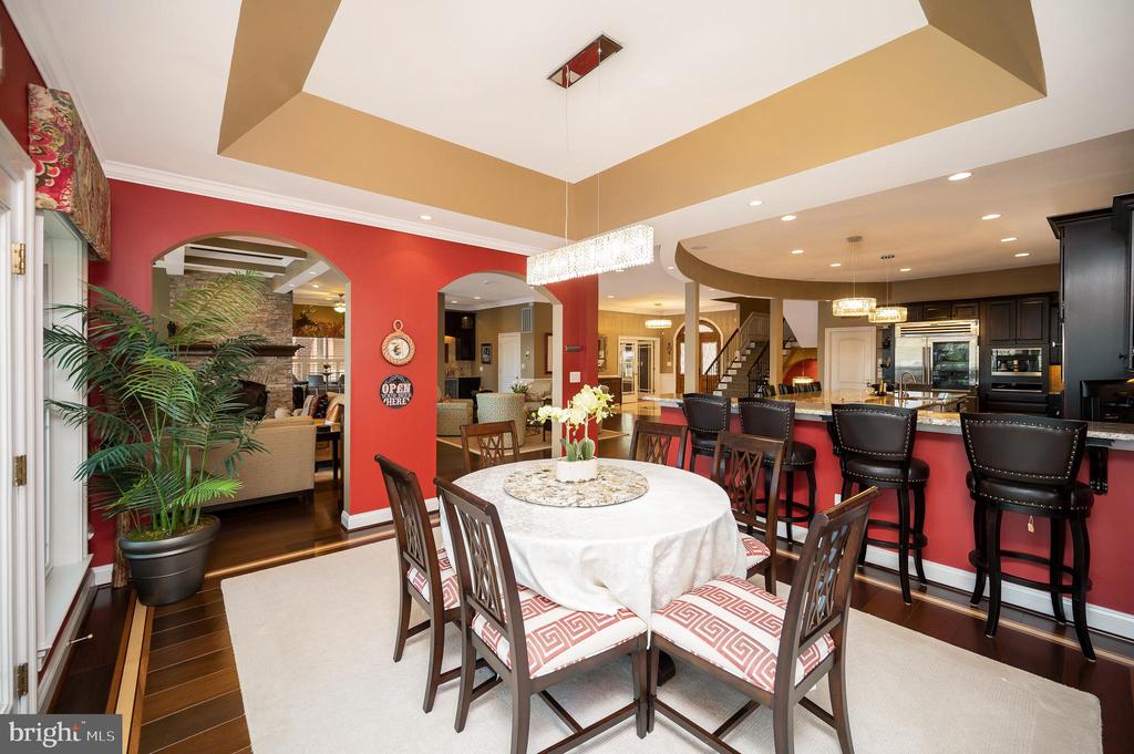 206 MADISON CIR, LOCUST GROVE, Virginia 22508, 6 Bedrooms Bedrooms, ,5 BathroomsBathrooms,Residential,206 MADISON CIR,VAOR2013758 MLS # VAOR2013758