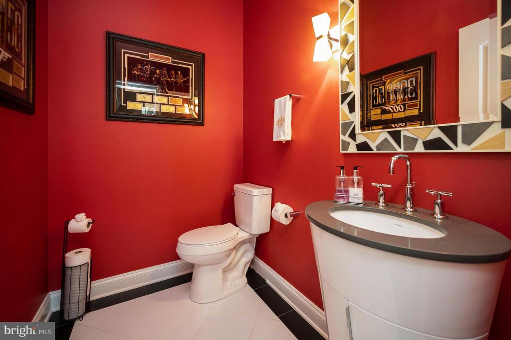 206 MADISON CIR, LOCUST GROVE, Virginia 22508, 6 Bedrooms Bedrooms, ,5 BathroomsBathrooms,Residential,206 MADISON CIR,VAOR2013758 MLS # VAOR2013758