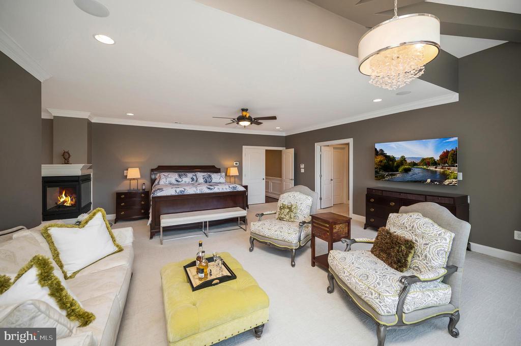 206 MADISON CIR, LOCUST GROVE, Virginia 22508, 6 Bedrooms Bedrooms, ,5 BathroomsBathrooms,Residential,206 MADISON CIR,VAOR2013758 MLS # VAOR2013758