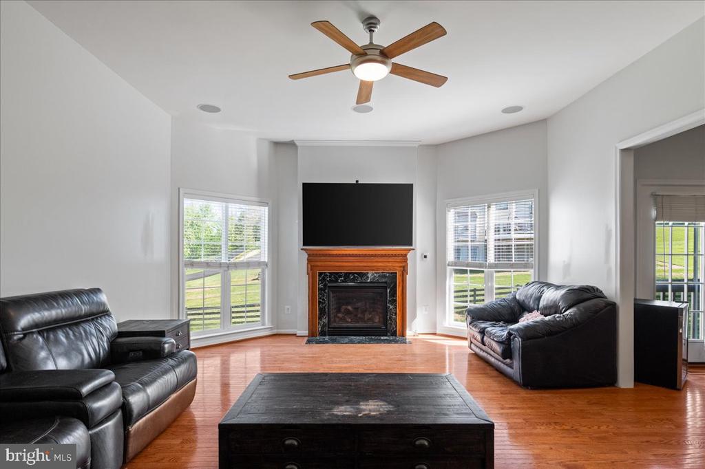5570 CATTAIL CT, WARRENTON, Virginia 20187, 4 Bedrooms Bedrooms, ,3 BathroomsBathrooms,Residential,5570 CATTAIL CT,VAFQ2021726 MLS # VAFQ2021726