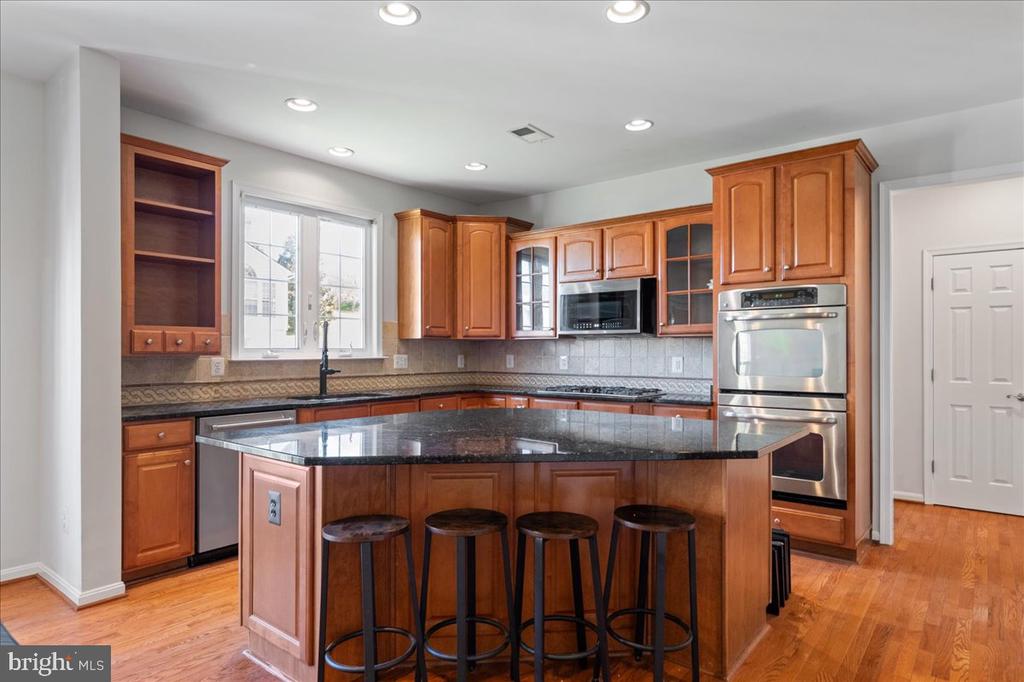 5570 CATTAIL CT, WARRENTON, Virginia 20187, 4 Bedrooms Bedrooms, ,3 BathroomsBathrooms,Residential,5570 CATTAIL CT,VAFQ2021726 MLS # VAFQ2021726