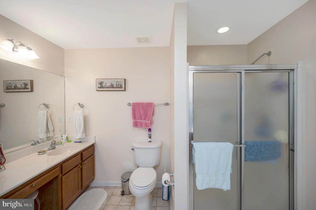2908 LAKEVIEW PKWY, LOCUST GROVE, Virginia 22508, 3 Bedrooms Bedrooms, ,2 BathroomsBathrooms,Residential,2908 LAKEVIEW PKWY,VAOR2013746 MLS # VAOR2013746