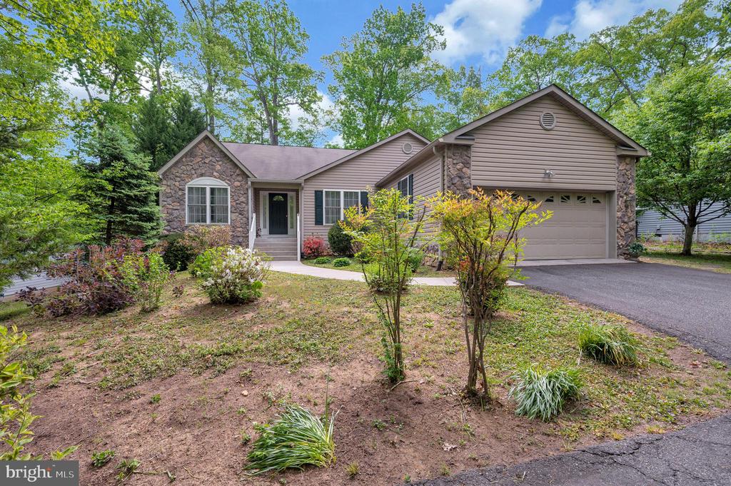 2908 LAKEVIEW PKWY, LOCUST GROVE, Virginia 22508, 3 Bedrooms Bedrooms, ,2 BathroomsBathrooms,Residential,2908 LAKEVIEW PKWY,VAOR2013746 MLS # VAOR2013746