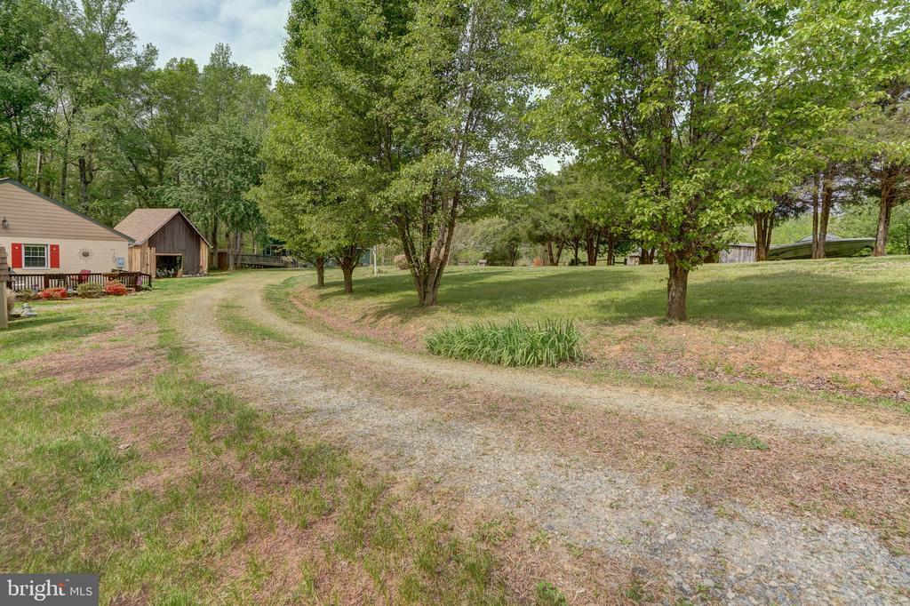 516 APPLE GROVE RD, MINERAL, Virginia 23117, 5 Bedrooms Bedrooms, ,3 BathroomsBathrooms,Residential,516 APPLE GROVE RD,VALA2009766 MLS # VALA2009766