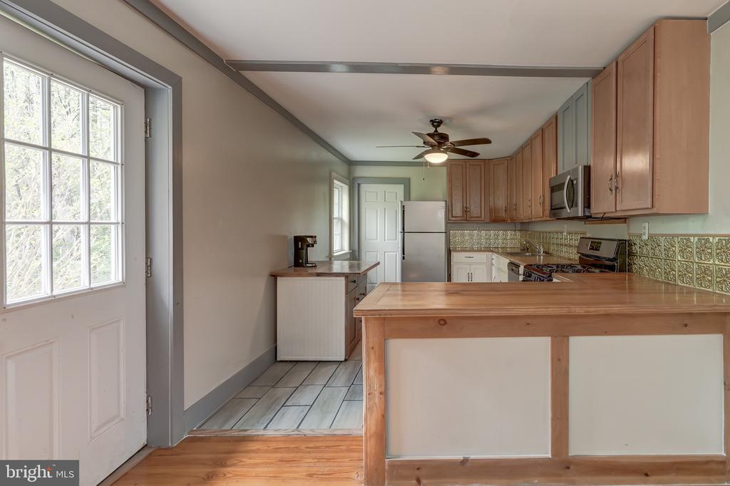 516 APPLE GROVE RD, MINERAL, Virginia 23117, 5 Bedrooms Bedrooms, ,3 BathroomsBathrooms,Residential,516 APPLE GROVE RD,VALA2009766 MLS # VALA2009766