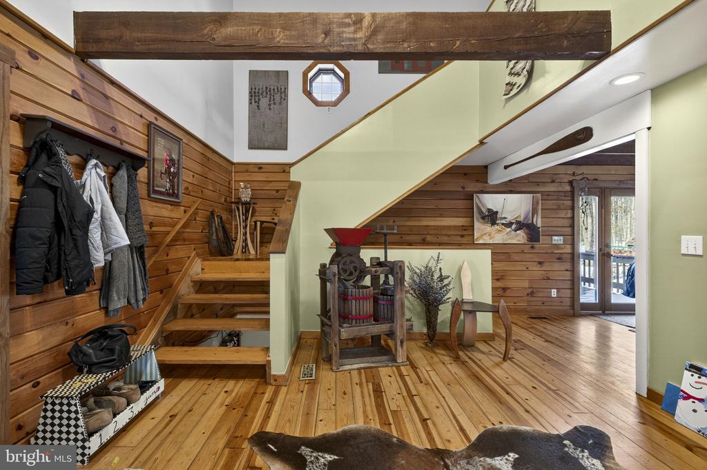 10418 CLIFF MILLS RD, MARSHALL, Virginia 20115, 4 Bedrooms Bedrooms, ,3 BathroomsBathrooms,Residential,10418 CLIFF MILLS RD,VAFQ2021738 MLS # VAFQ2021738