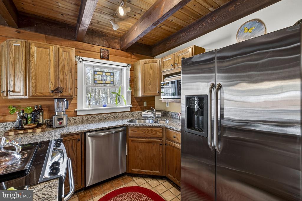 10418 CLIFF MILLS RD, MARSHALL, Virginia 20115, 4 Bedrooms Bedrooms, ,3 BathroomsBathrooms,Residential,10418 CLIFF MILLS RD,VAFQ2021738 MLS # VAFQ2021738