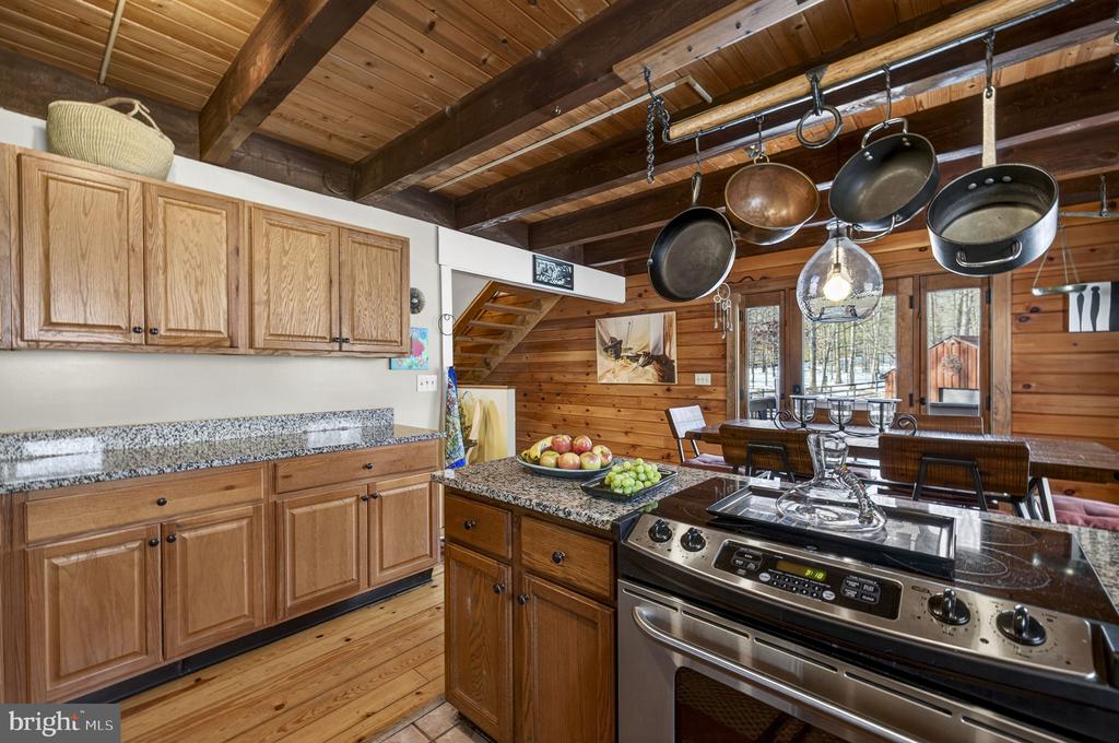 10418 CLIFF MILLS RD, MARSHALL, Virginia 20115, 4 Bedrooms Bedrooms, ,3 BathroomsBathrooms,Residential,10418 CLIFF MILLS RD,VAFQ2021738 MLS # VAFQ2021738