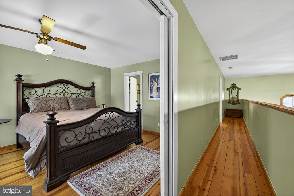 10418 CLIFF MILLS RD, MARSHALL, Virginia 20115, 4 Bedrooms Bedrooms, ,3 BathroomsBathrooms,Residential,10418 CLIFF MILLS RD,VAFQ2021738 MLS # VAFQ2021738
