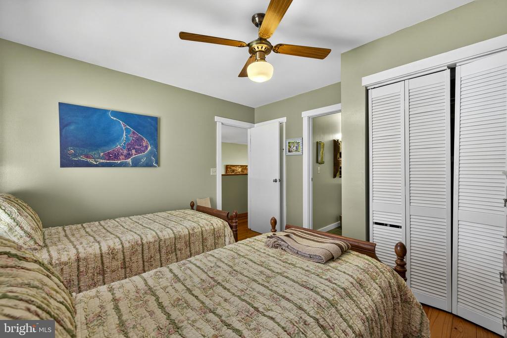 10418 CLIFF MILLS RD, MARSHALL, Virginia 20115, 4 Bedrooms Bedrooms, ,3 BathroomsBathrooms,Residential,10418 CLIFF MILLS RD,VAFQ2021738 MLS # VAFQ2021738