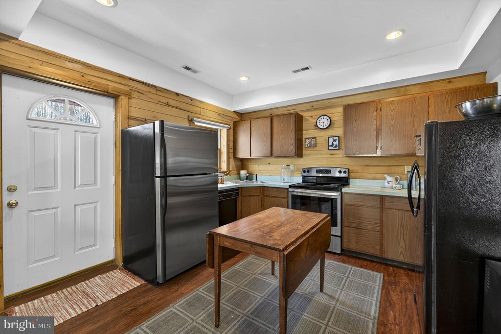 10418 CLIFF MILLS RD, MARSHALL, Virginia 20115, 4 Bedrooms Bedrooms, ,3 BathroomsBathrooms,Residential,10418 CLIFF MILLS RD,VAFQ2021738 MLS # VAFQ2021738