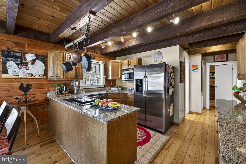 10418 CLIFF MILLS RD, MARSHALL, Virginia 20115, 4 Bedrooms Bedrooms, ,3 BathroomsBathrooms,Residential,10418 CLIFF MILLS RD,VAFQ2021738 MLS # VAFQ2021738