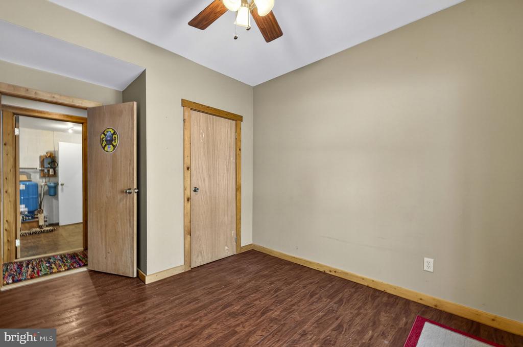 10418 CLIFF MILLS RD, MARSHALL, Virginia 20115, 4 Bedrooms Bedrooms, ,3 BathroomsBathrooms,Residential,10418 CLIFF MILLS RD,VAFQ2021738 MLS # VAFQ2021738