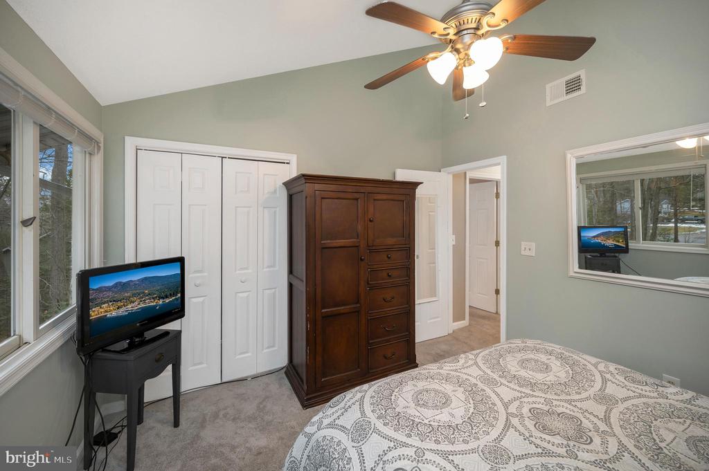 2005 LAKEVIEW PKWY, LOCUST GROVE, Virginia 22508, 3 Bedrooms Bedrooms, ,2 BathroomsBathrooms,Residential,2005 LAKEVIEW PKWY,VAOR2013998 MLS # VAOR2013998
