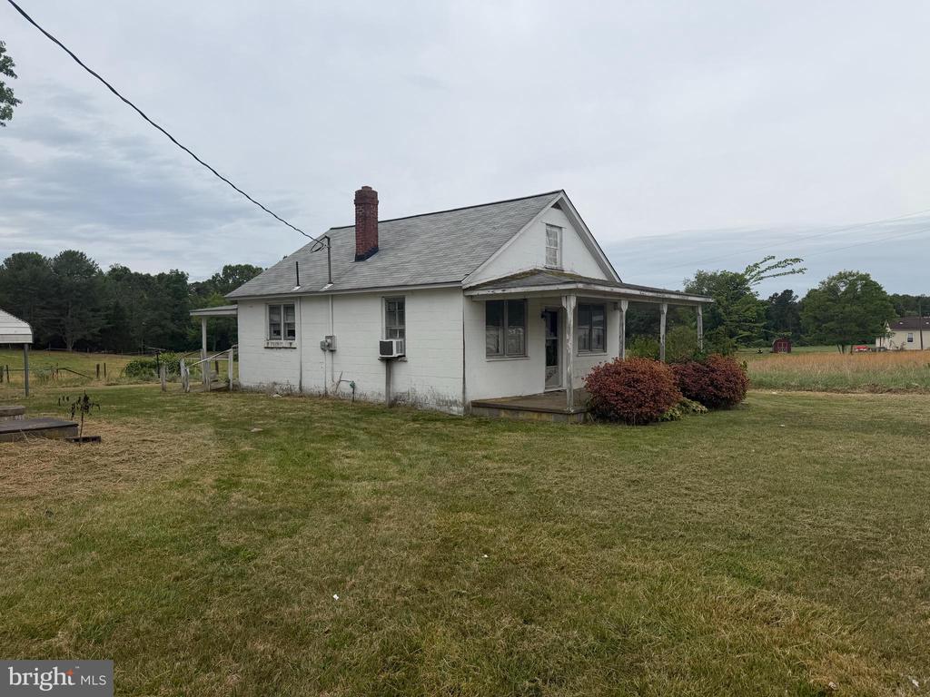 7114 MARYE RD, SPOTSYLVANIA, Virginia 22551, 1 Bedroom Bedrooms, ,1 BathroomBathrooms,Residential,7114 MARYE RD,VASP2041428 MLS # VASP2041428