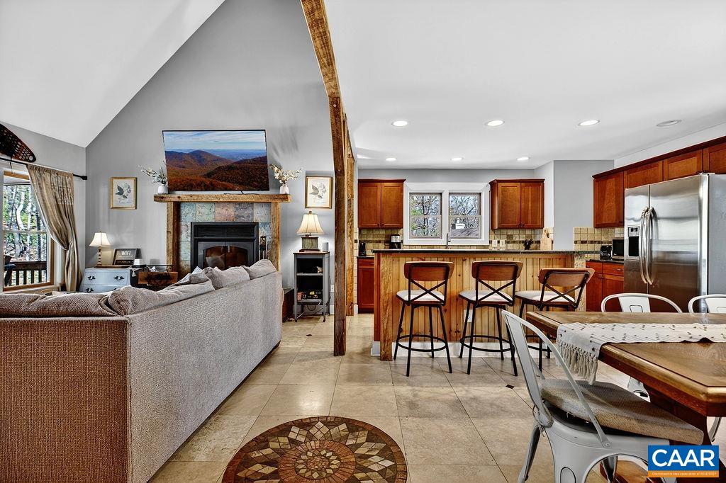 952 BLUE RIDGE DR, WINTERGREEN RESORT, Virginia 22967, 5 Bedrooms Bedrooms, ,4 BathroomsBathrooms,Residential,952 BLUE RIDGE DR,676279 MLS # 676279