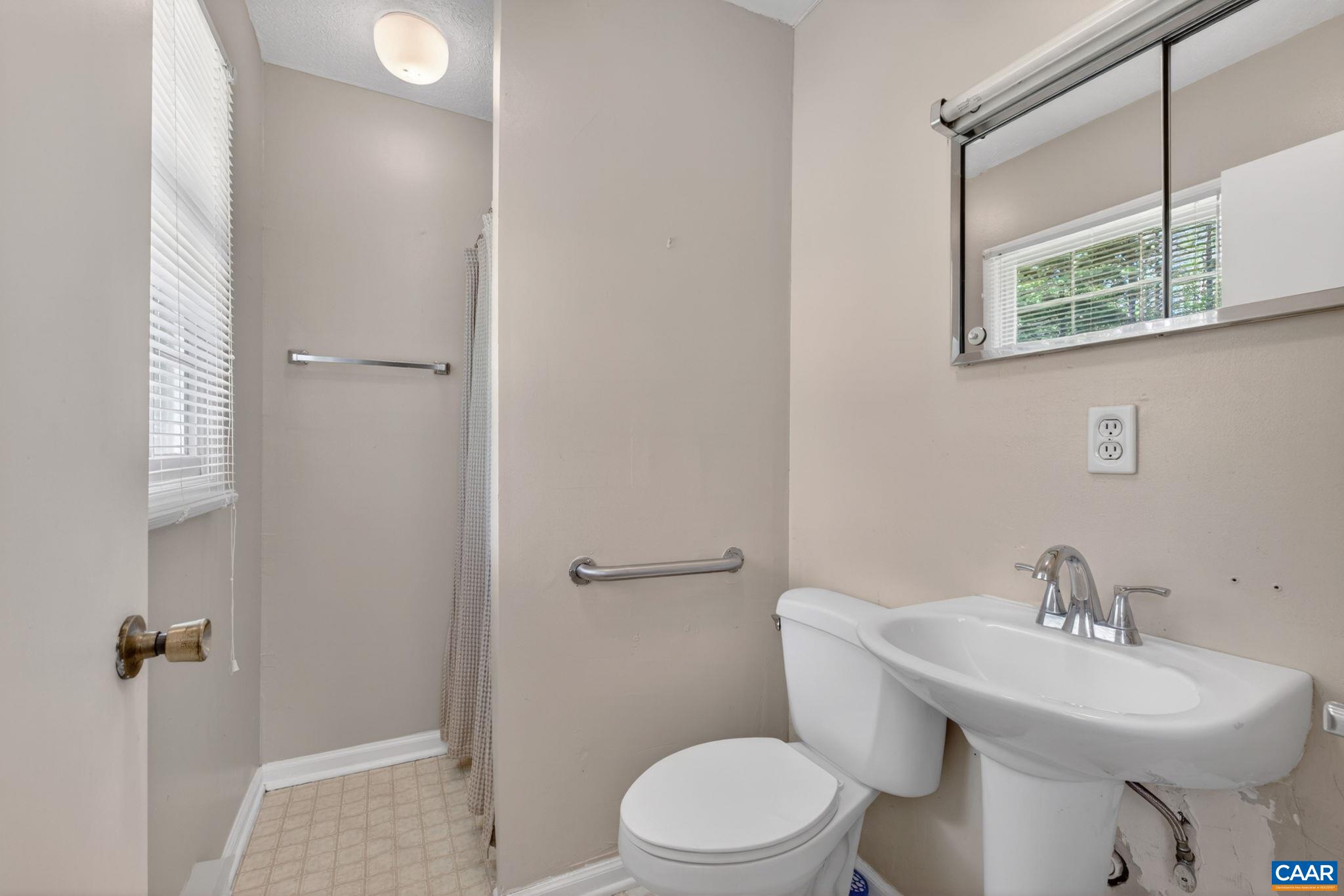 2092 SULPHUR MINE RD, CHARLOTTESVILLE, Virginia 22911, 3 Bedrooms Bedrooms, ,2 BathroomsBathrooms,Residential,2092 SULPHUR MINE RD,676309 MLS # 676309