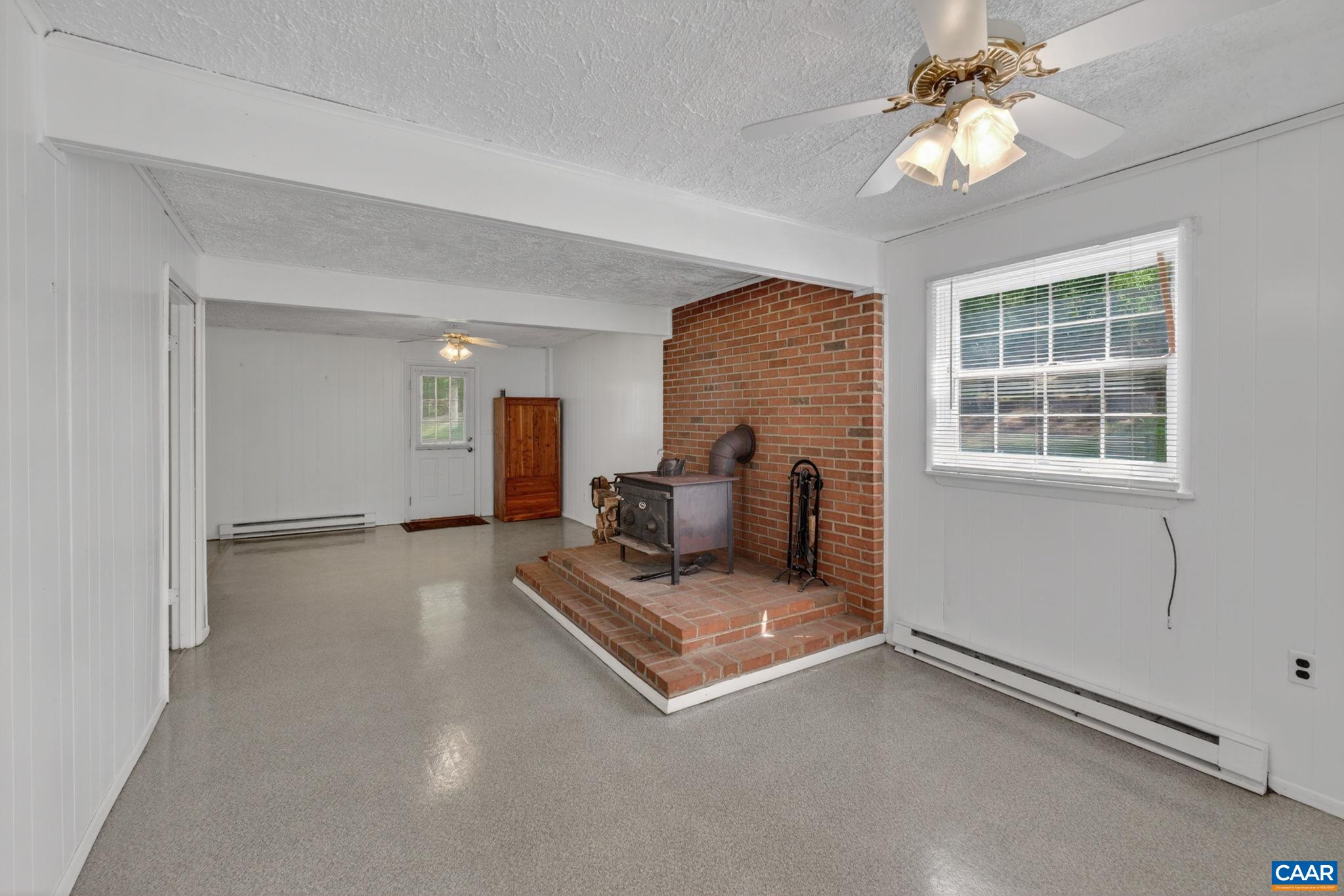 2092 SULPHUR MINE RD, CHARLOTTESVILLE, Virginia 22911, 3 Bedrooms Bedrooms, ,2 BathroomsBathrooms,Residential,2092 SULPHUR MINE RD,676309 MLS # 676309