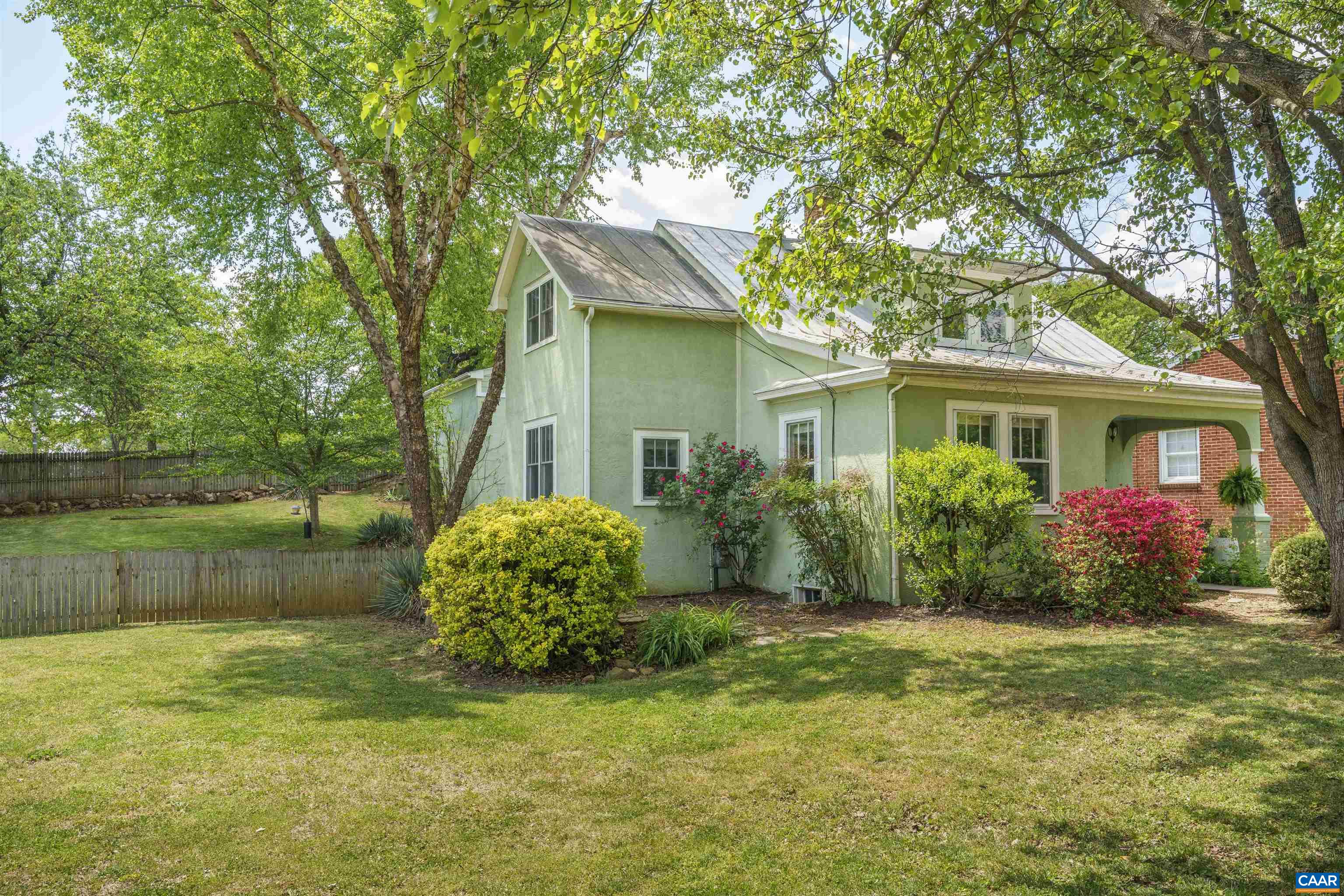 712 + 714 ALTAVISTA AVE, CHARLOTTESVILLE, Virginia 22902, 3 Bedrooms Bedrooms, ,2 BathroomsBathrooms,Residential,712 + 714 ALTAVISTA AVE,676342 MLS # 676342