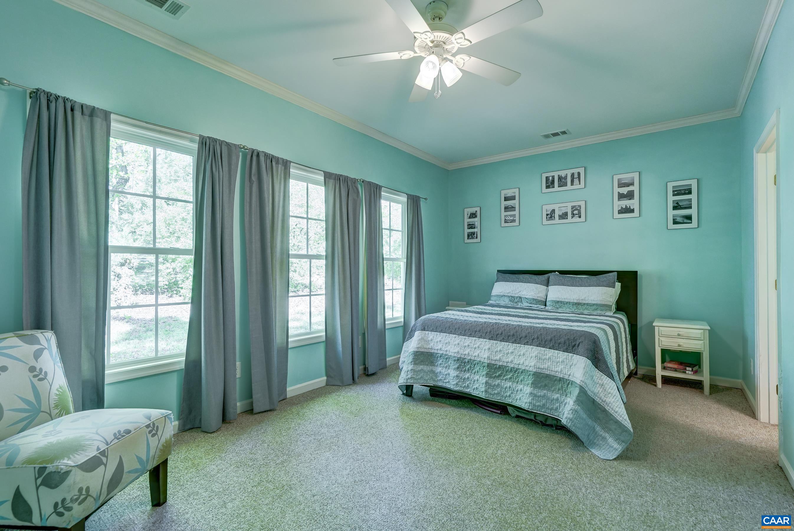 One level living with large primary suite.