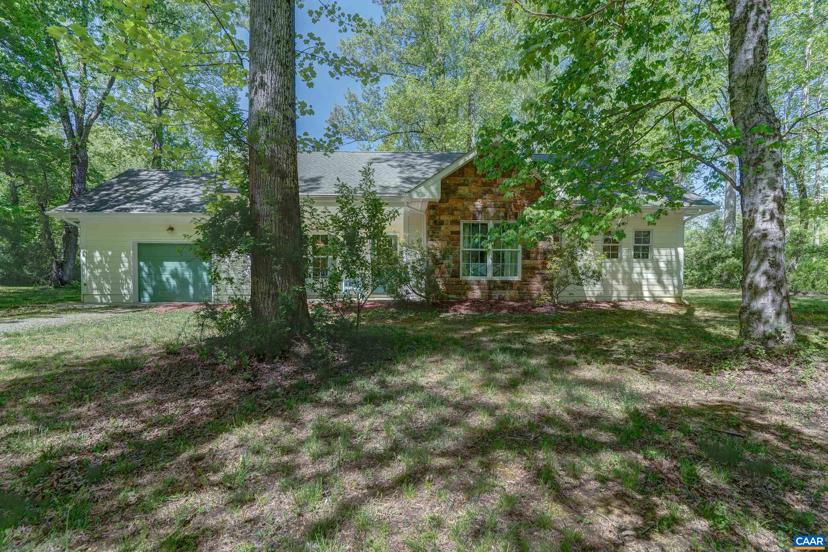 180 LYNX FARM LN, CHARLOTTESVILLE, Virginia 22903, 2 Bedrooms Bedrooms, ,2 BathroomsBathrooms,Residential,180 LYNX FARM LN,676358 MLS # 676358