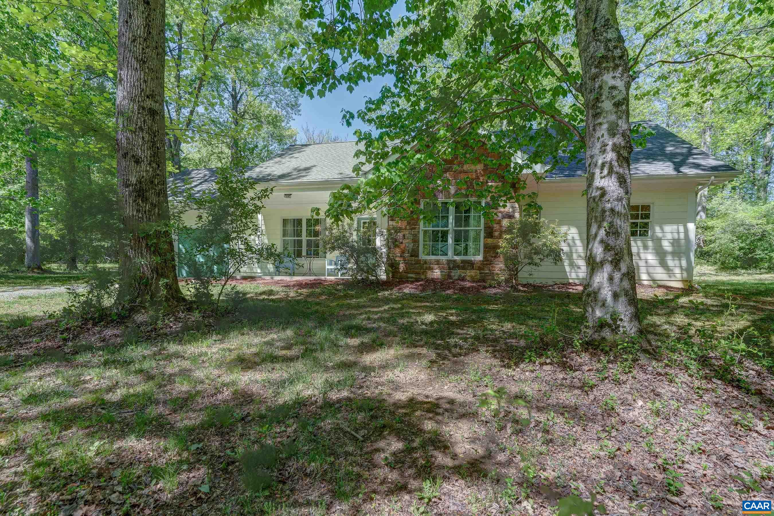 180 LYNX FARM LN, CHARLOTTESVILLE, Virginia 22903, 2 Bedrooms Bedrooms, ,2 BathroomsBathrooms,Residential,180 LYNX FARM LN,676358 MLS # 676358