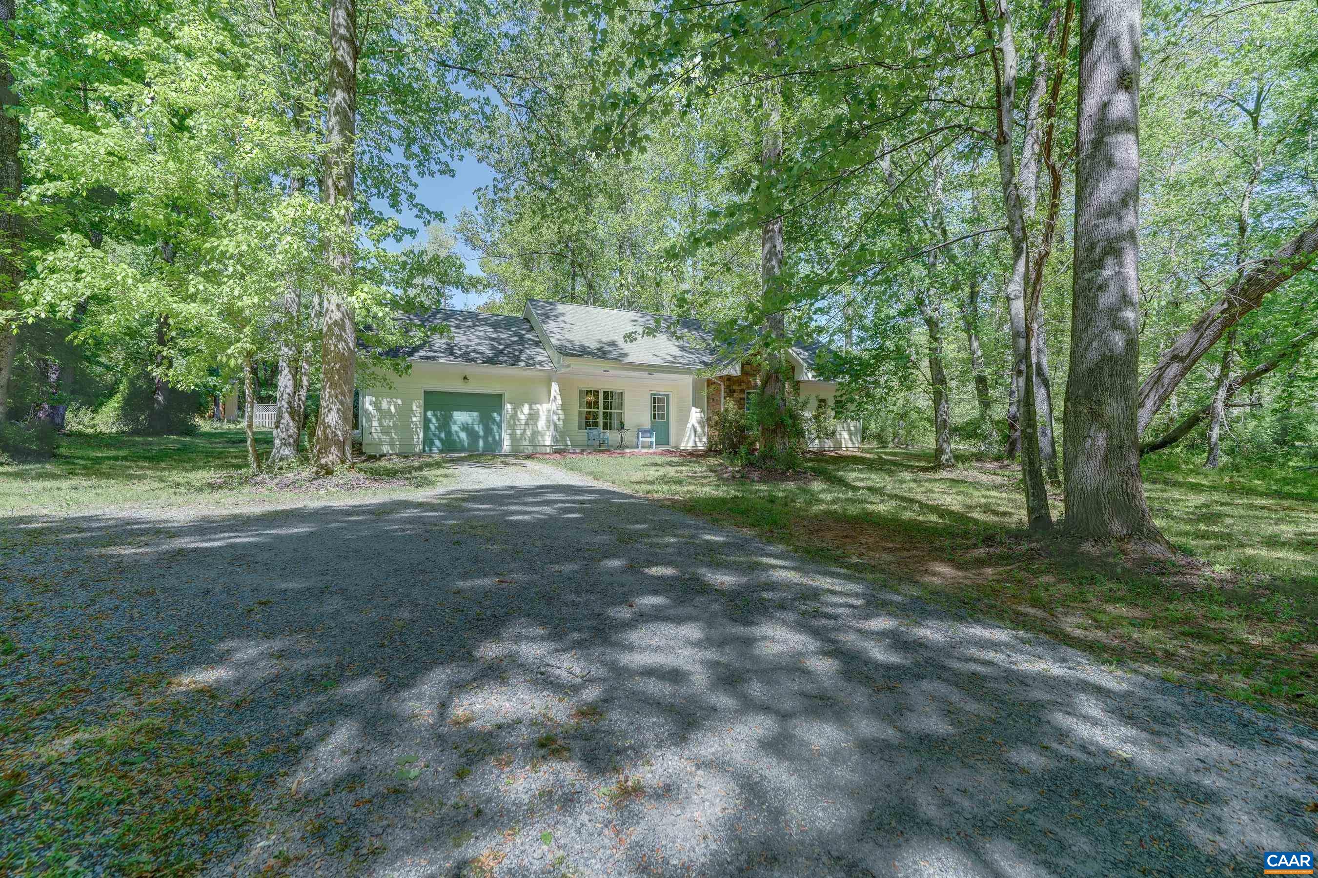 180 LYNX FARM LN, CHARLOTTESVILLE, Virginia 22903, 2 Bedrooms Bedrooms, ,2 BathroomsBathrooms,Residential,180 LYNX FARM LN,676358 MLS # 676358