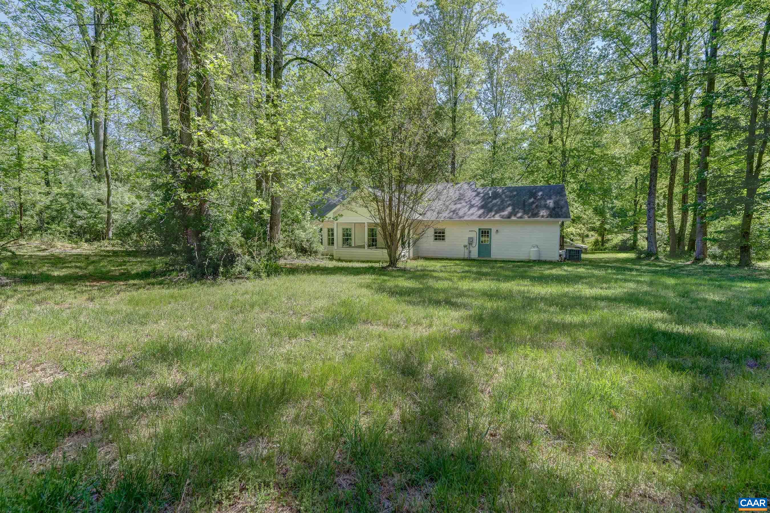 180 LYNX FARM LN, CHARLOTTESVILLE, Virginia 22903, 2 Bedrooms Bedrooms, ,2 BathroomsBathrooms,Residential,180 LYNX FARM LN,676358 MLS # 676358