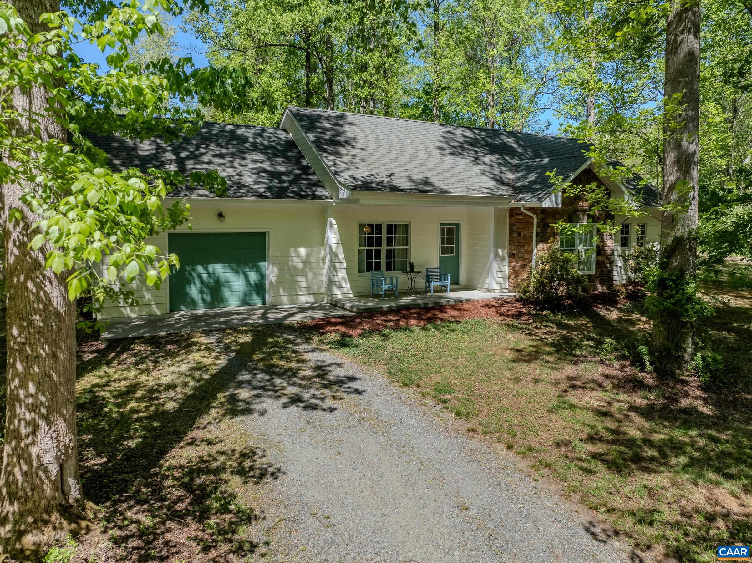180 LYNX FARM LN, CHARLOTTESVILLE, Virginia 22903, 2 Bedrooms Bedrooms, ,2 BathroomsBathrooms,Residential,180 LYNX FARM LN,676358 MLS # 676358