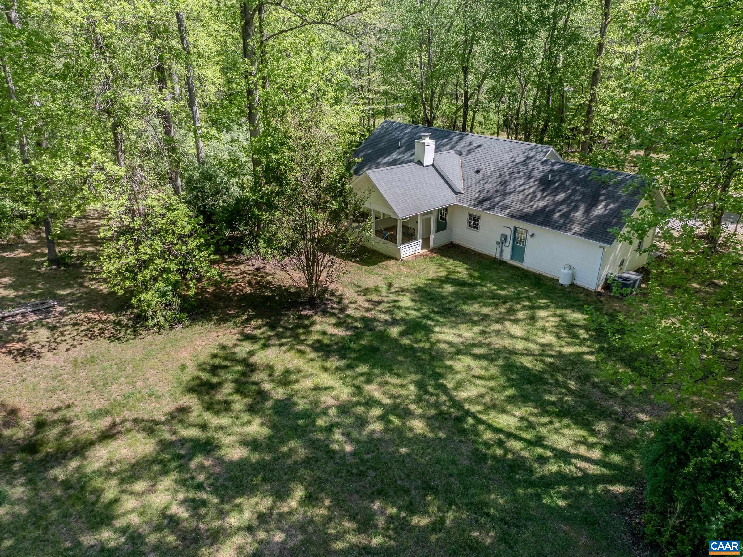 180 LYNX FARM LN, CHARLOTTESVILLE, Virginia 22903, 2 Bedrooms Bedrooms, ,2 BathroomsBathrooms,Residential,180 LYNX FARM LN,676358 MLS # 676358