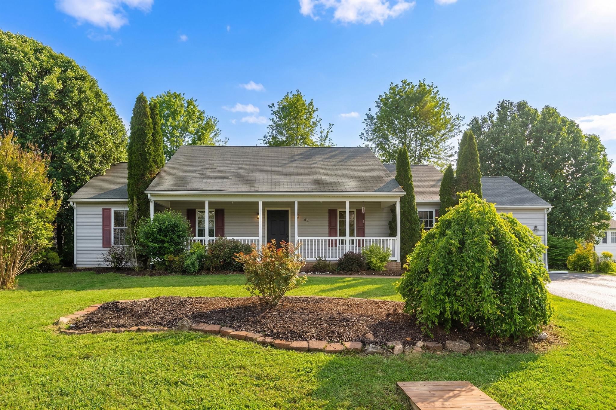 45 LAUREL WOOD DR, WAYNESBORO, Virginia 22980, 4 Bedrooms Bedrooms, ,2 BathroomsBathrooms,Residential,45 LAUREL WOOD DR,676426 MLS # 676426