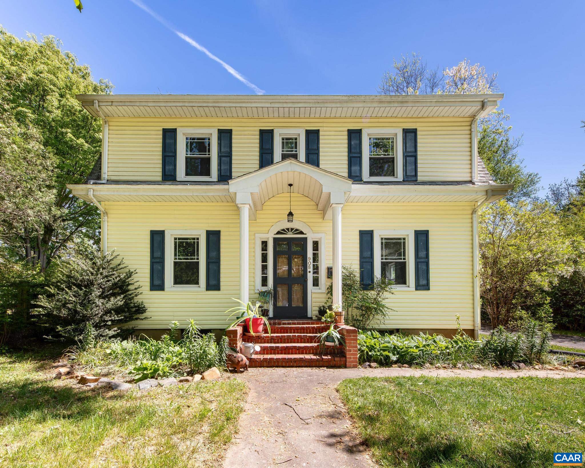 908 WOODROW AVE, WAYNESBORO, Virginia 22980, 4 Bedrooms Bedrooms, ,3 BathroomsBathrooms,Residential,908 WOODROW AVE,676433 MLS # 676433
