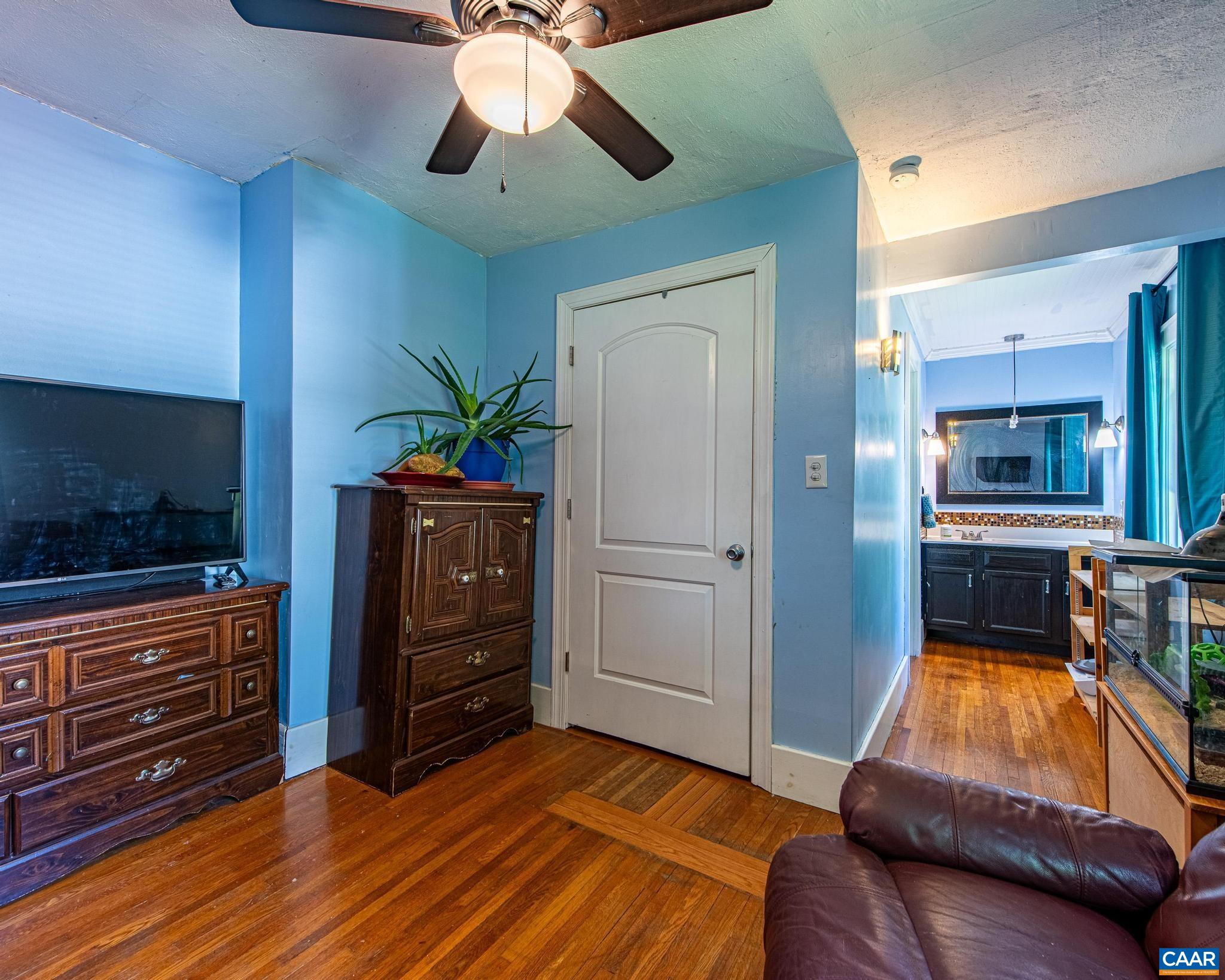 908 WOODROW AVE, WAYNESBORO, Virginia 22980, 4 Bedrooms Bedrooms, ,3 BathroomsBathrooms,Residential,908 WOODROW AVE,676433 MLS # 676433